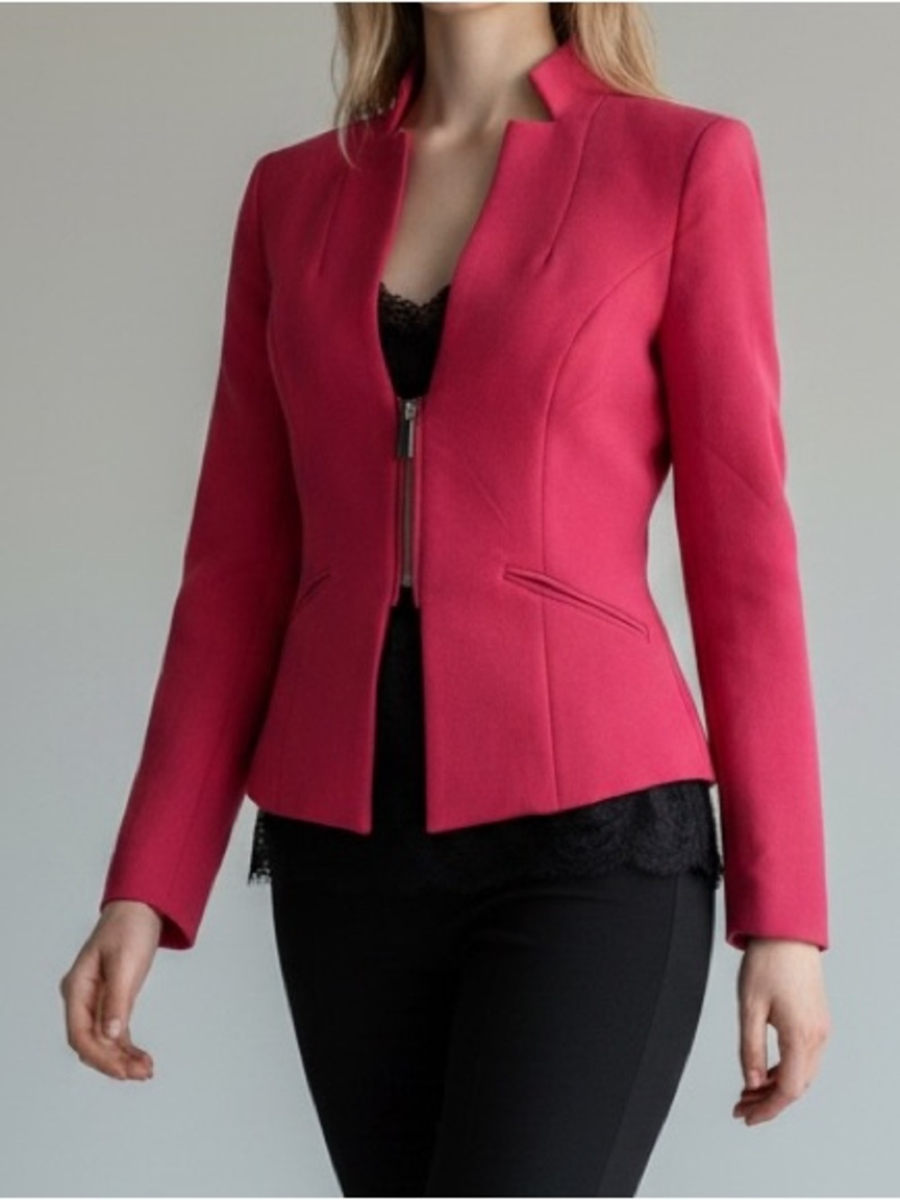 Ricki’s Blazer Cropped Slim Fit Zipper Front Ponte Knit Red Size 0